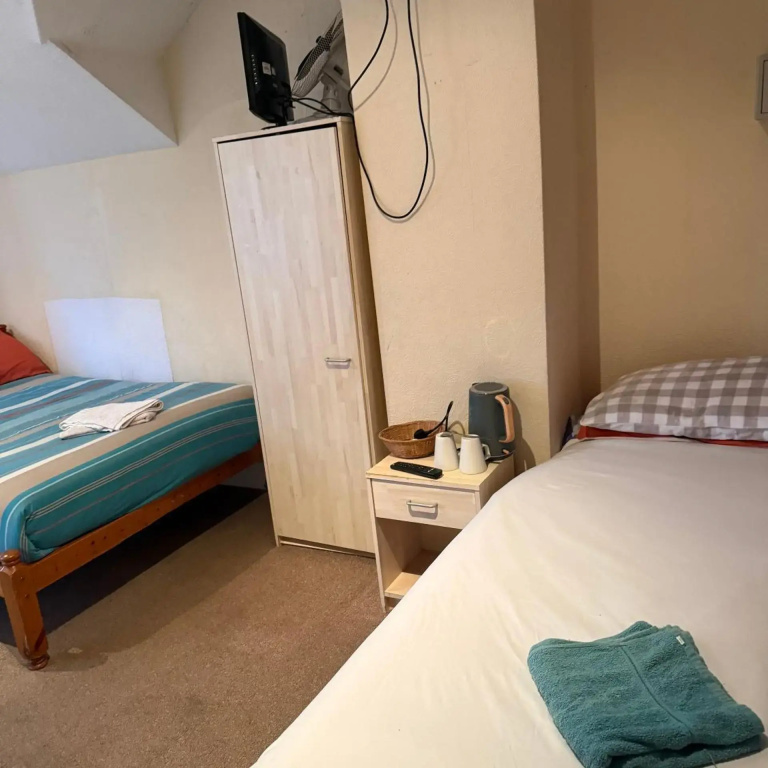 Dora Hotel