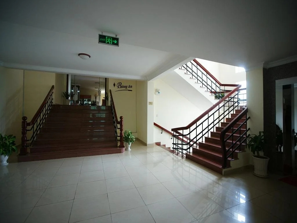 Ham Luong Hotel