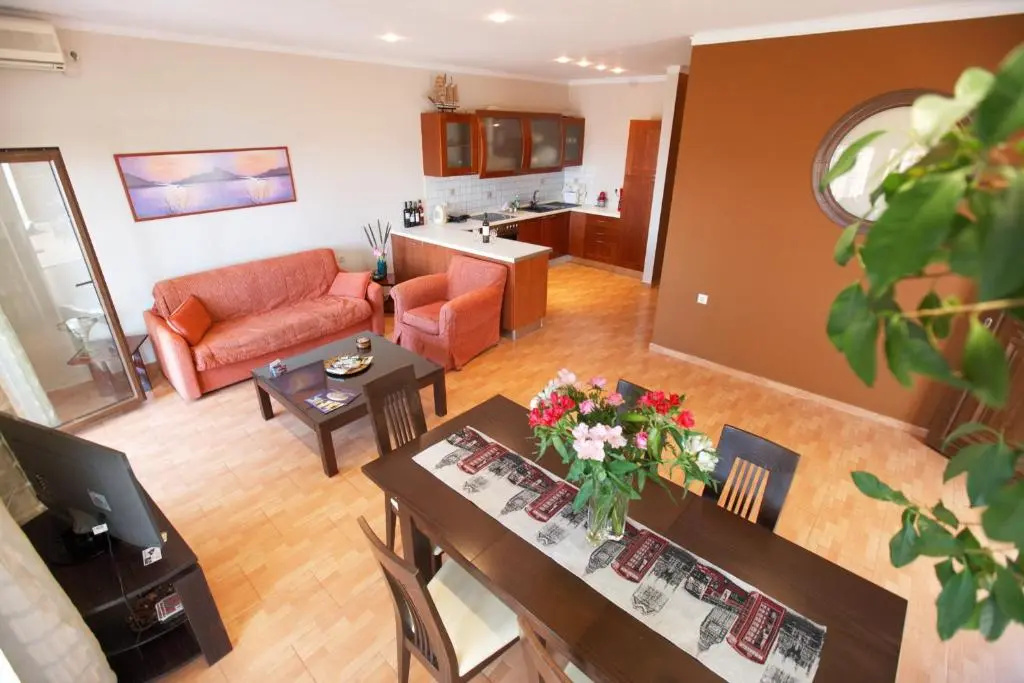 Panorama Apartments