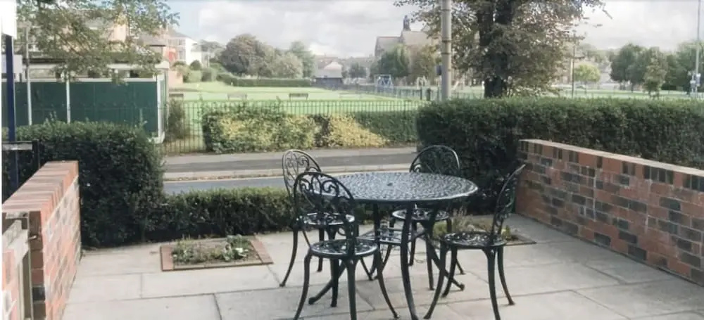 Langton Court Apartment