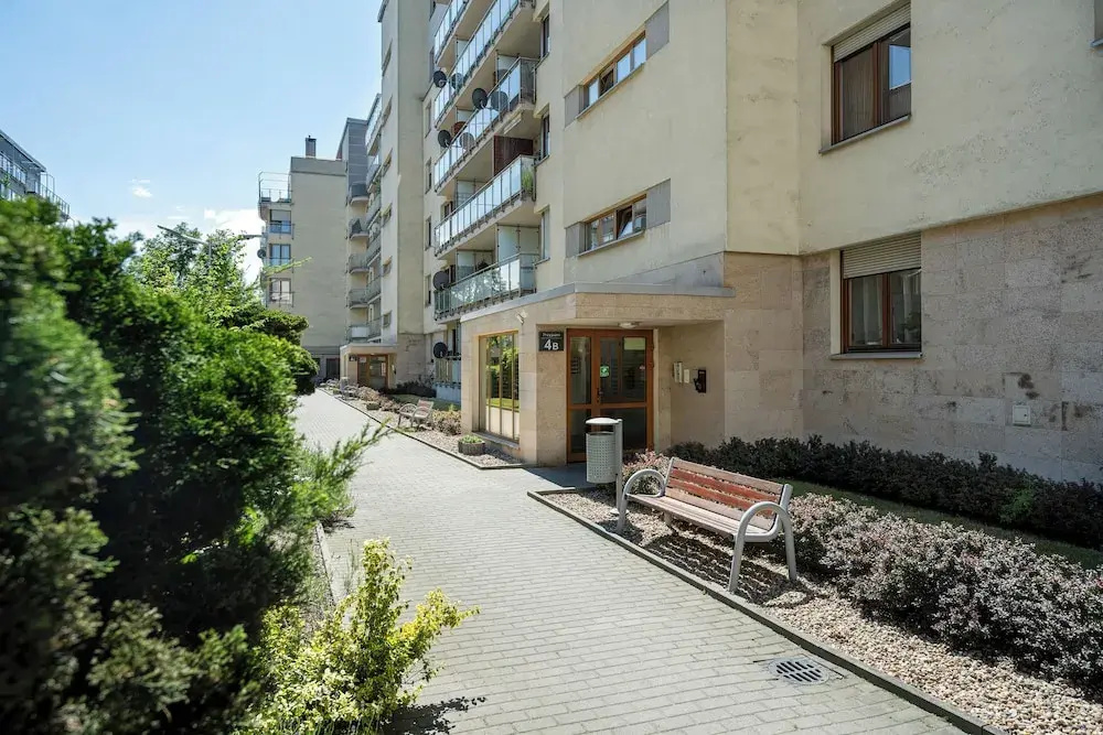 Wrocław Krzyki Apartment by Renters