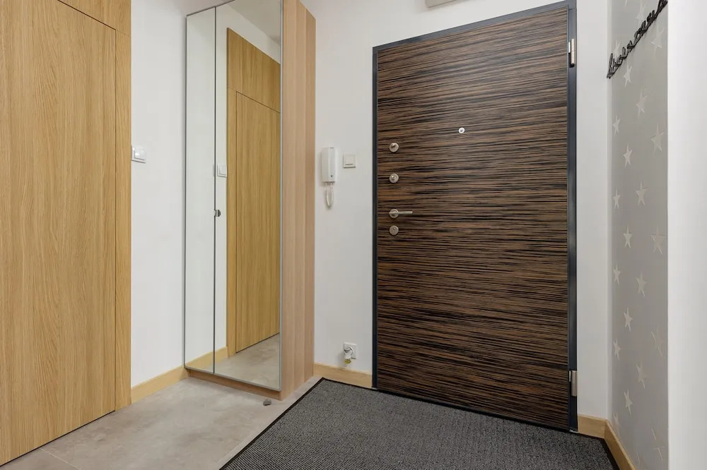 Warsaw Glebocka Apartment by Renters