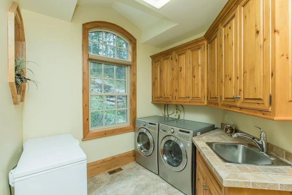 Silver Dreams Stunning home on Silver Lake with 760' of shoreline!
