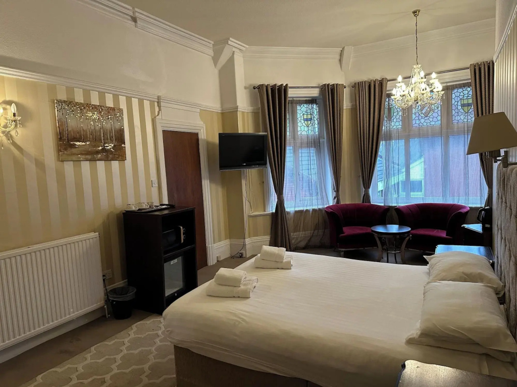 NormanHurst Hotel