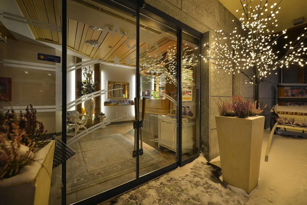 MOTA hotel