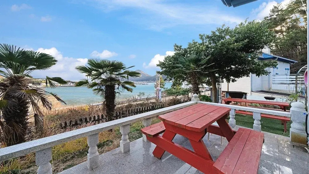 Geoje Youngsu Pension
