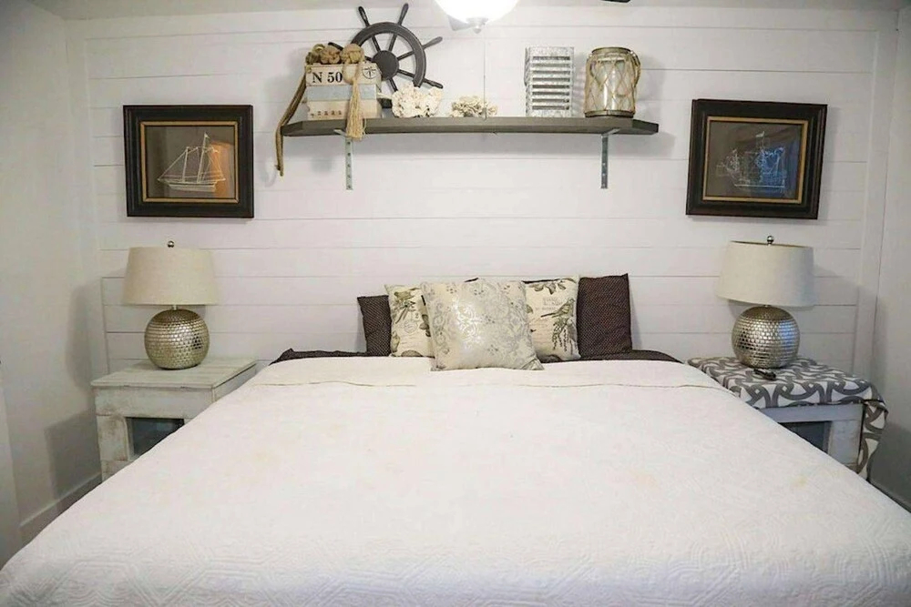 13225 Oleander Dr - The Quiet Lady by Blue Swell