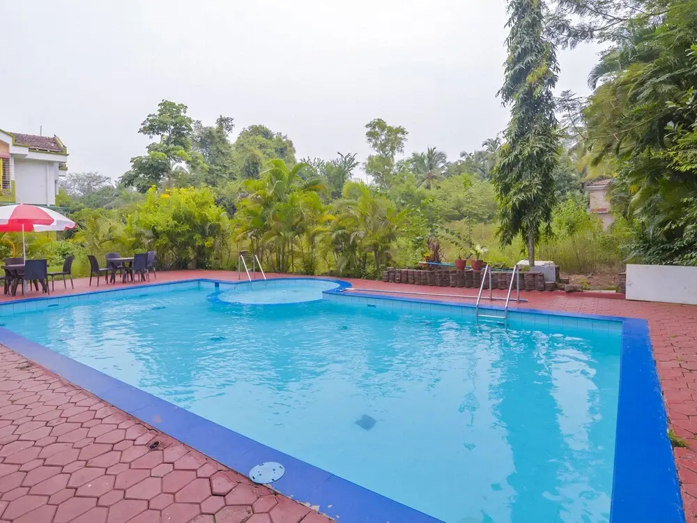 OYO 18754 Home Pool View 1BHK Varca