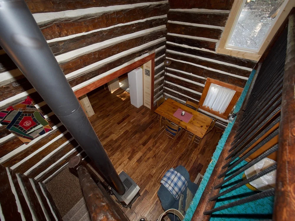 Bank of Alpine - 2 Br Cabin