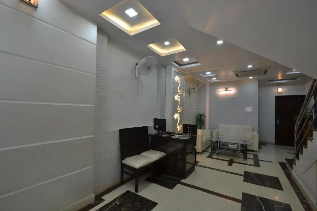 Hotel Central Residency