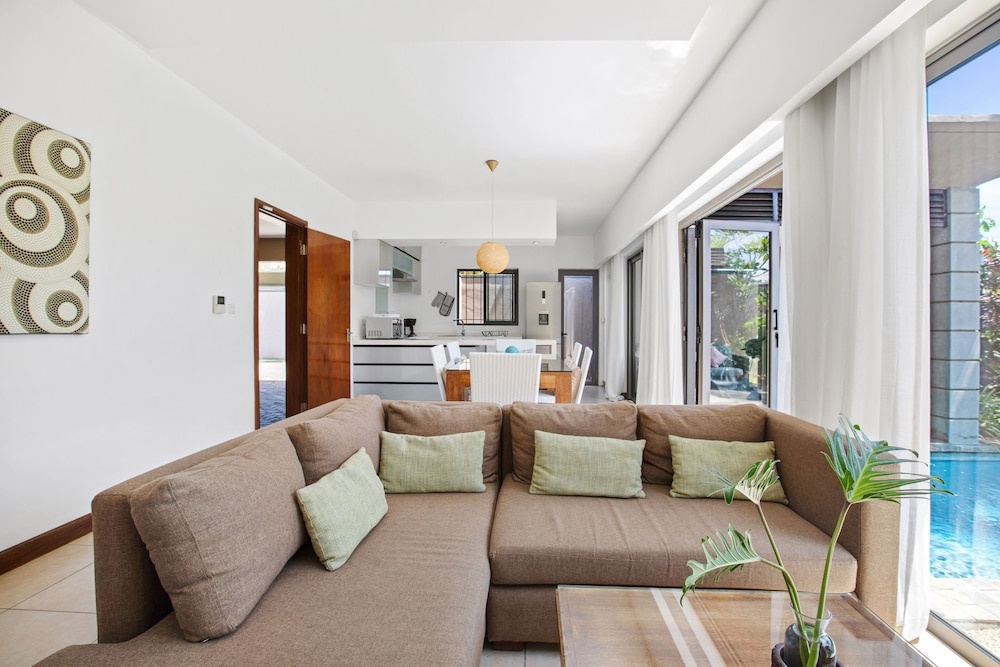 Athena Villa D10