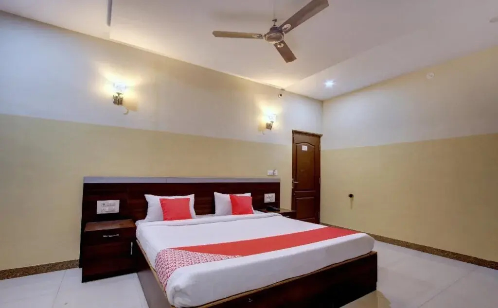 Rathneshwari Residency By OYO Rooms