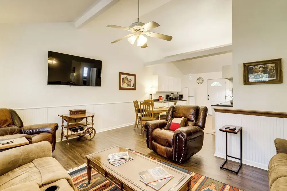 1 Mi to Downtown & Shopping: Quiet Brenham Home