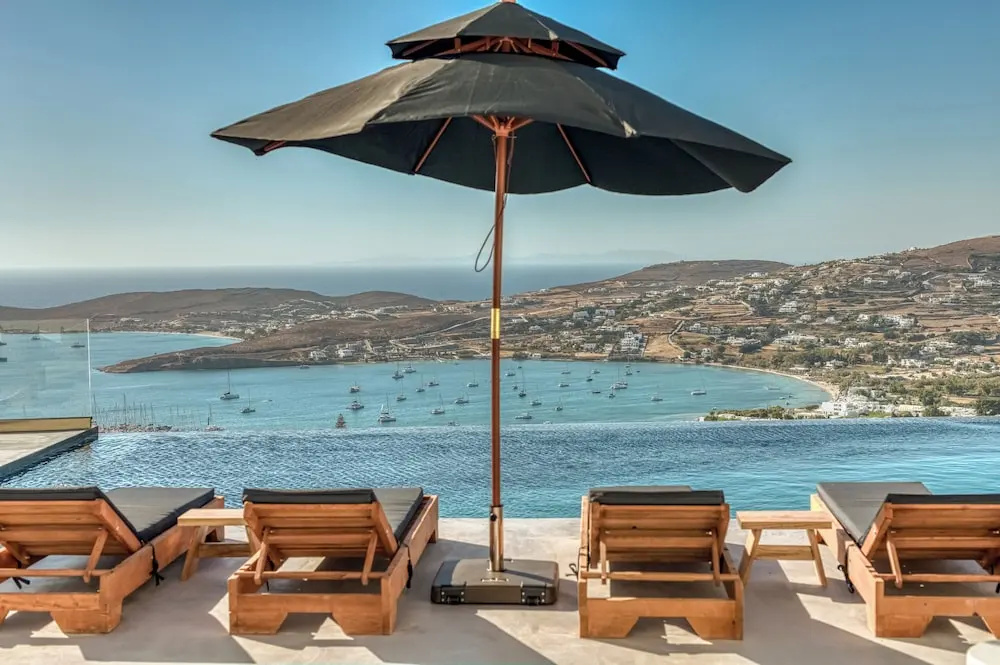 PAREA Blue Zone - Adults Only