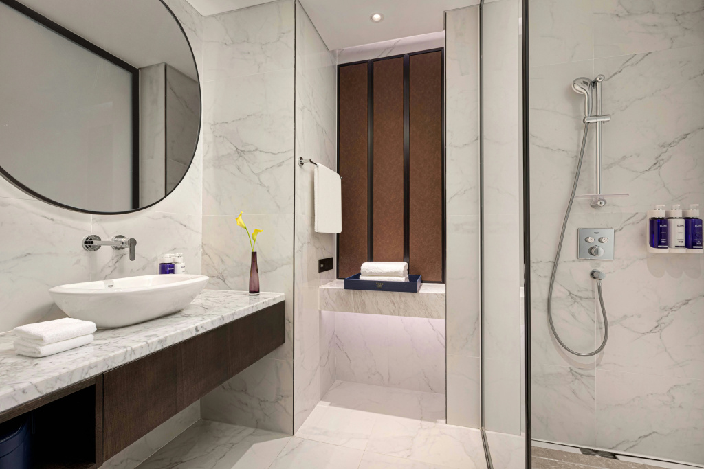 voco Hefei Binhu by IHG