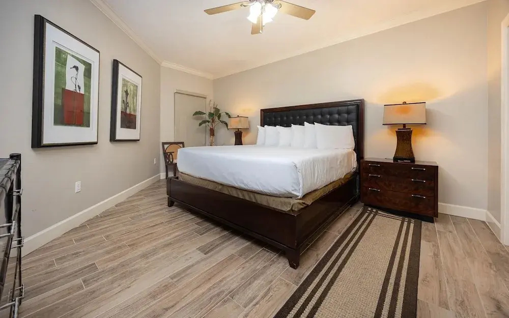 Phoenix Ix 1506 2 Bedroom Condo