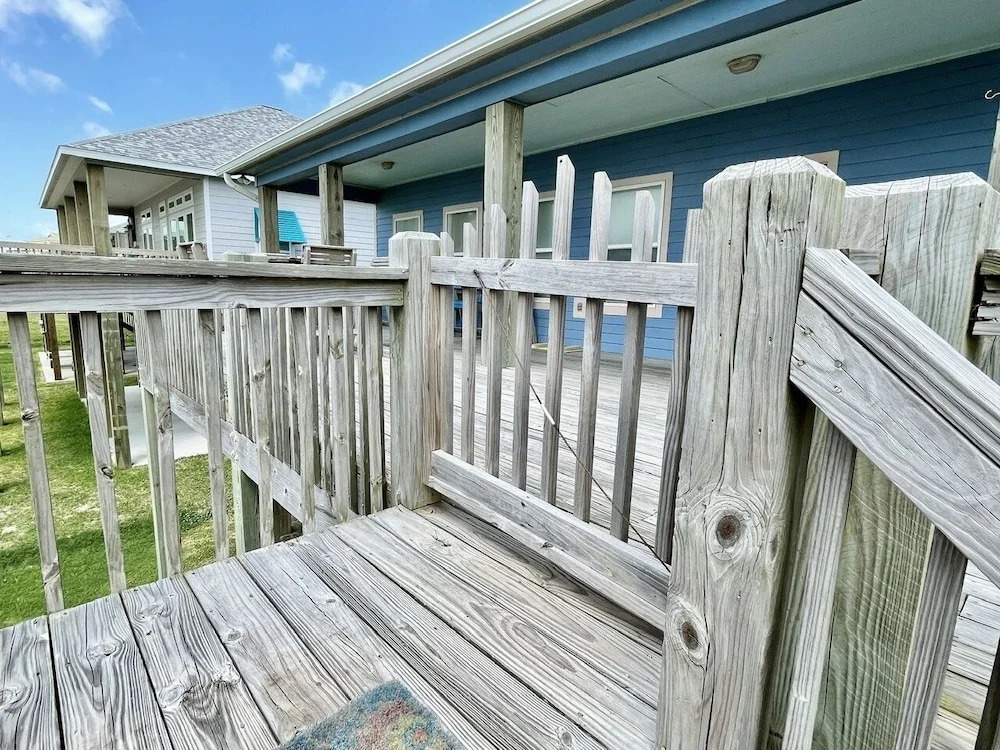 Kay Caye 3 Bedroom Home by Redawning