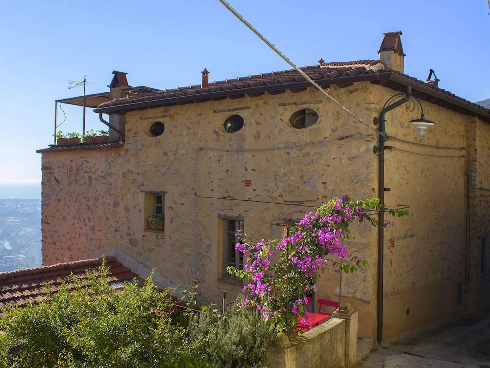 Peaceful Holiday Home in Camaiore With Terrace