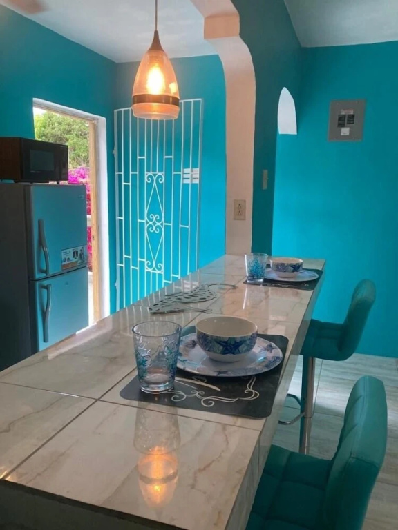 YanceyLargo Estate - Newly Built Modern 1 Bedroom Suite 1 Villa by RedAwning