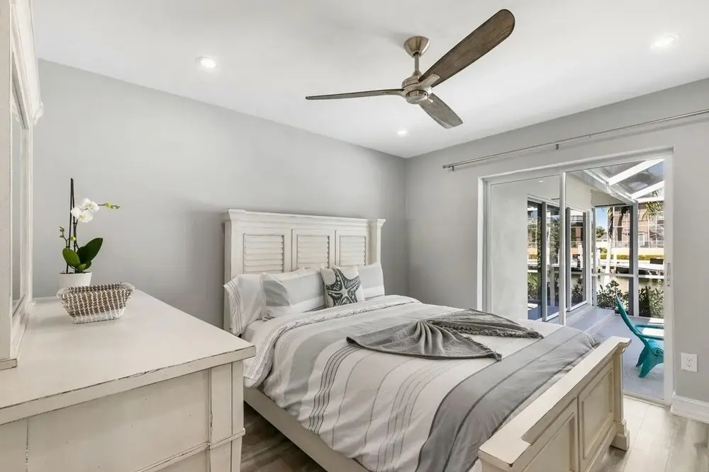 Barcelona Ct. 483, Marco Island Vacation Rental 5 Bedroom Home by Redawning