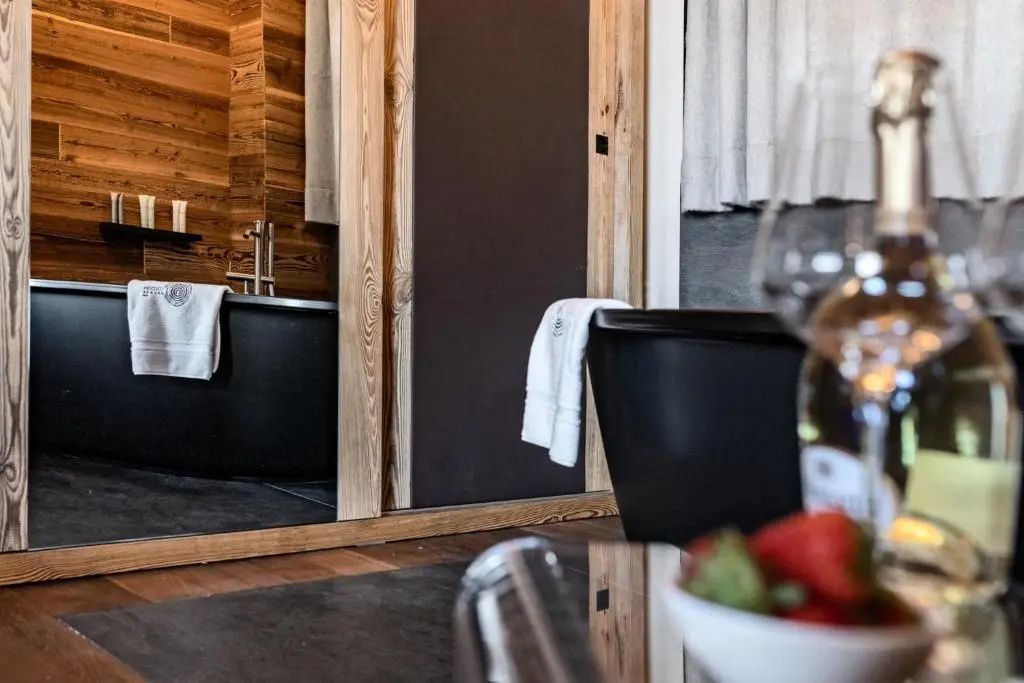 Cocoon Deluxe Luxury Chalet Spa F&B
