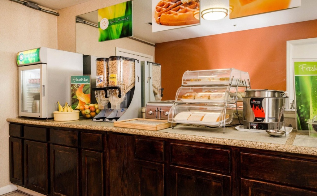 Quality Inn & Suites Lathrop