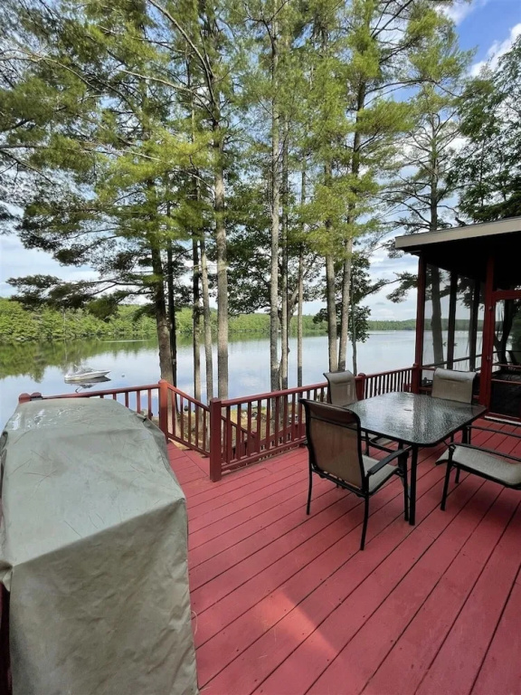 Breezy Point Limit 6 3 Bedroom Cottage by Redawning