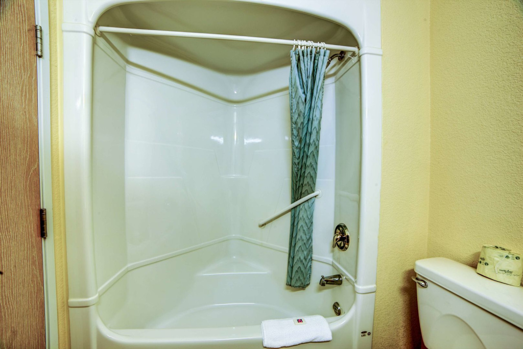 Motel 6-Huntsville, ON
