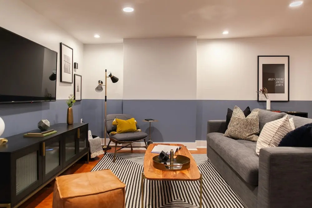 Domio I Rittenhouse Square I Historic 2br/2ba Apt