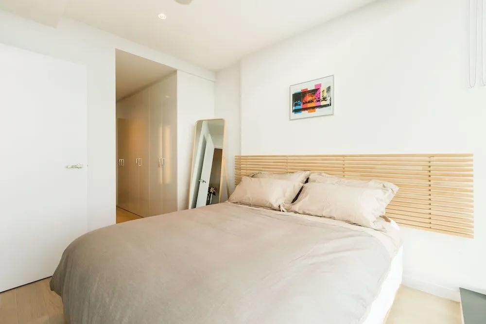 EVA, 1BDR Melbourne Apartment