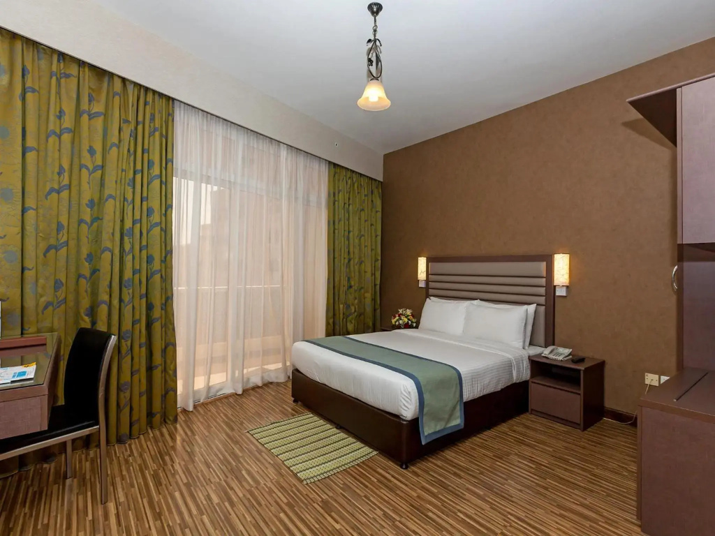 Wave International Hotel
