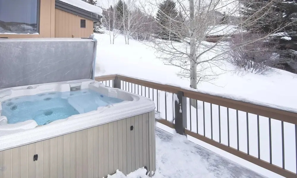 814 Eagle Dr. 4 Bedroom Home by RedAwning
