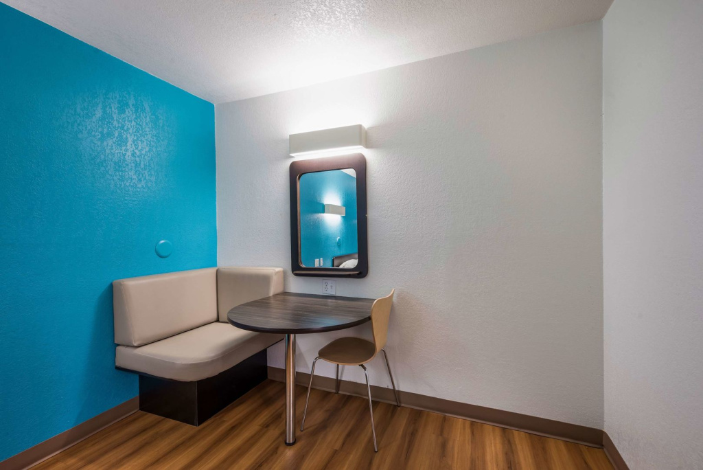 Motel 6-Irving, TX - Irving DFW Airport East