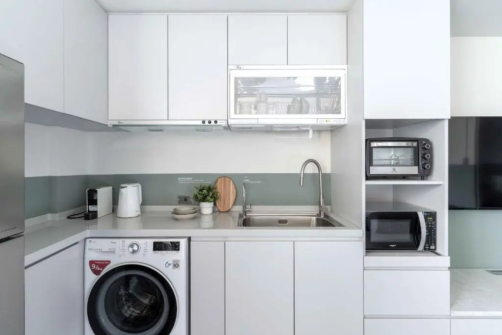 Lin Apartments by Olala Homes