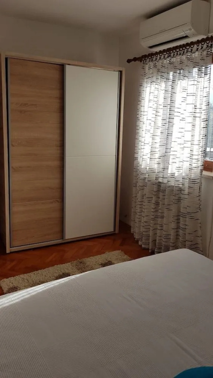 Apartment Leo