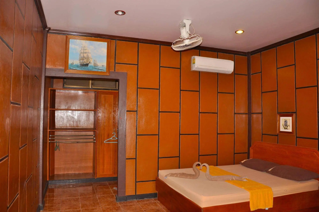 Coral Resort & Bungalows