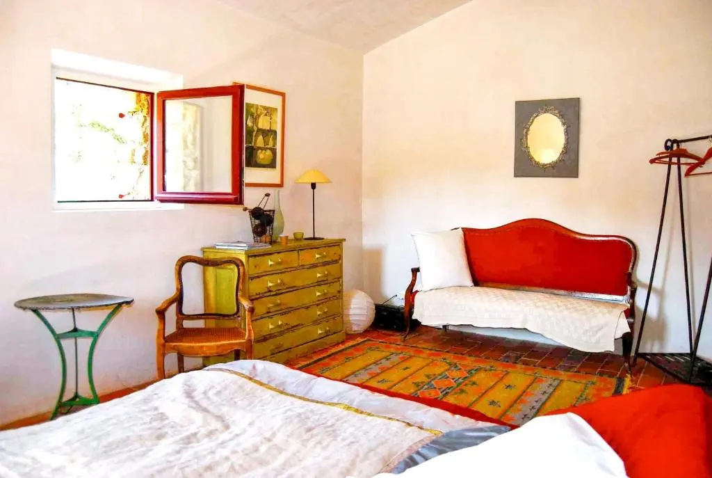 Villa élégante avec piscine privée à Ansouis, vues montagne