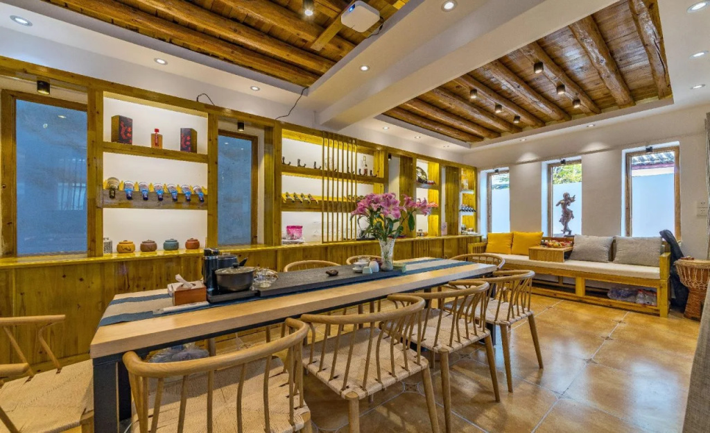 Lijiang Village House