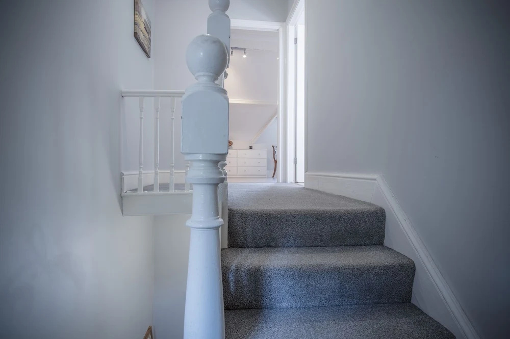 Langland Road - 2 Bedroom Town House
