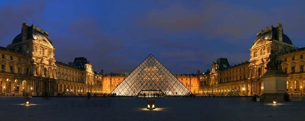 Renovated Apt close to Bastille. Sleeps 4