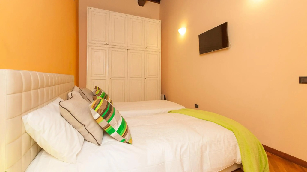 Trevi Colour- Rental in Rome