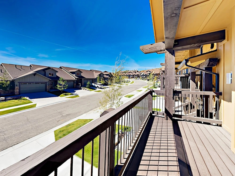 1168 West Wintercress Trail Townhouse 4 Bedrooms 3 Bathrooms Townhouse