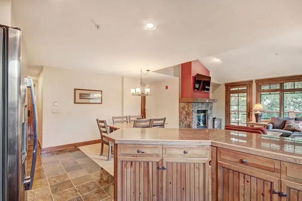 2br W/ Deck + Alpine Views Sleeps 6 - Ski-in Access 2 Bedroom Condo by RedAwning