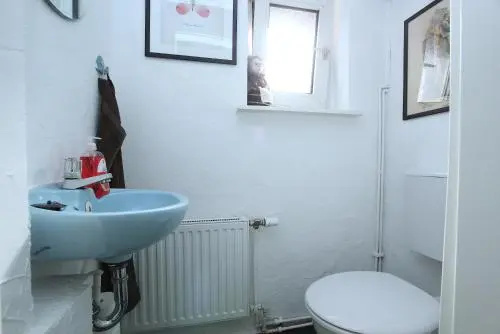 6678 Privat-Souterrain-Apartment