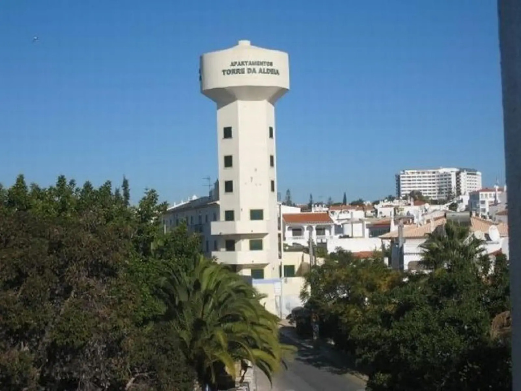 Torre da Aldeia by Umbral