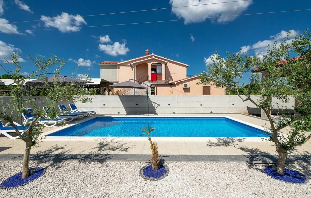 Lovely Home In Nedescina With Kitchen