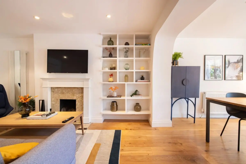 The West Hampstead Wonder  - Stunning 2BDR with Study Room and Garden