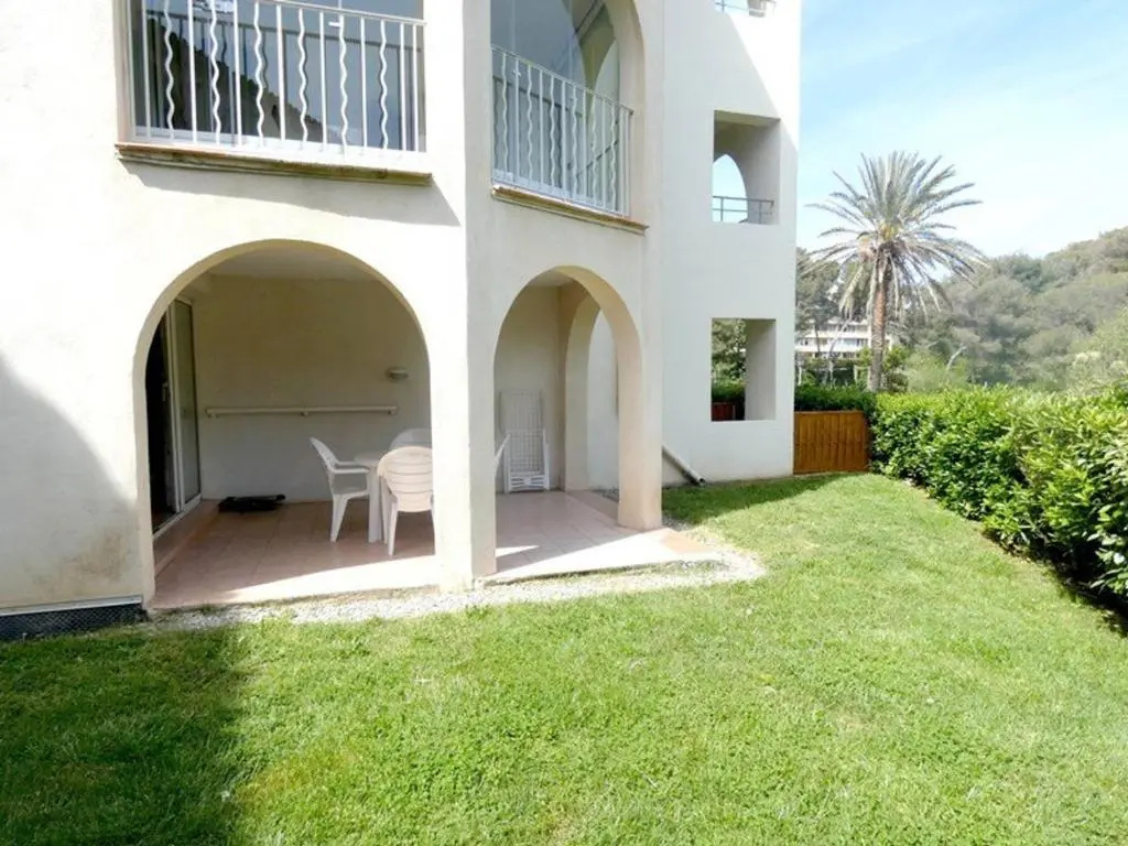 Appartement Six-Fours-les-Plages, 2 pièces, 4 personnes - FR-1-316-244