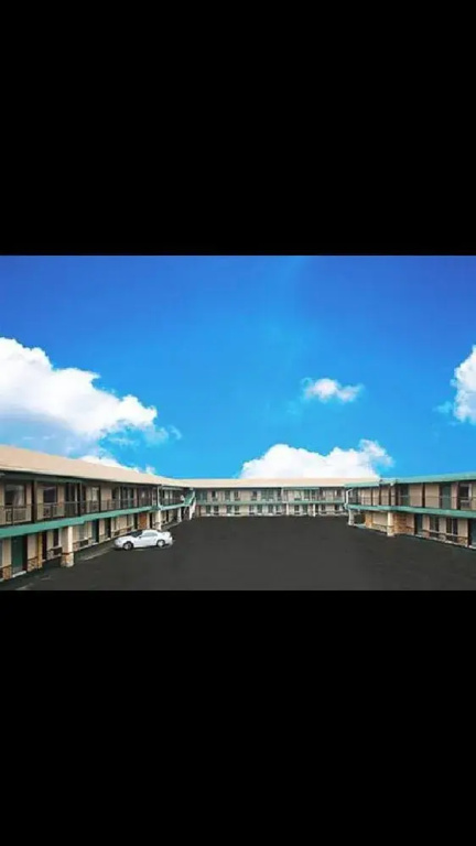 Super 8 - North Lima OH