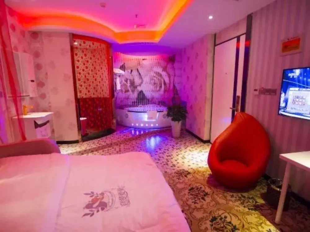 Romantic Love Theme Hotel